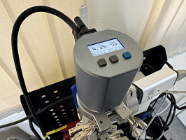 Фото Вакуумметр Пирани AGP с монитором 1×10⁵ – 1 Па 	±5%. Течеискатели и вакуумные насосы. Датчики.